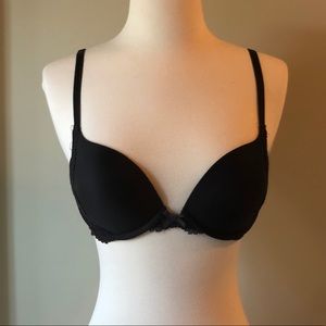 Victoria’s Secret dream angels push up